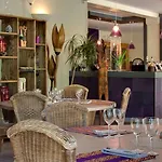 La Vicha, The Originals Relais Aubais