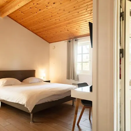 La Vicha, The Originals Relais Szálloda Aubais