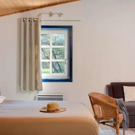 La Vicha, The Originals Relais 4* Aubais