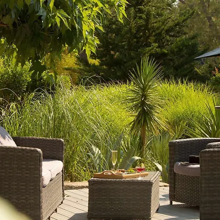 La Vicha, The Originals Relais Aubais