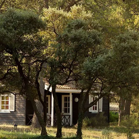 Hotel La Vicha, The Originals Relais Aubais