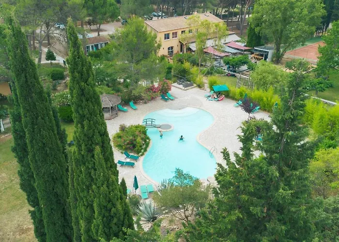 La Vicha, The Originals Relais Aubais