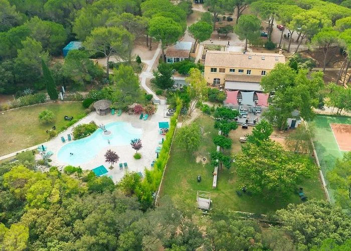 La Vicha, The Originals Relais 4* Aubais